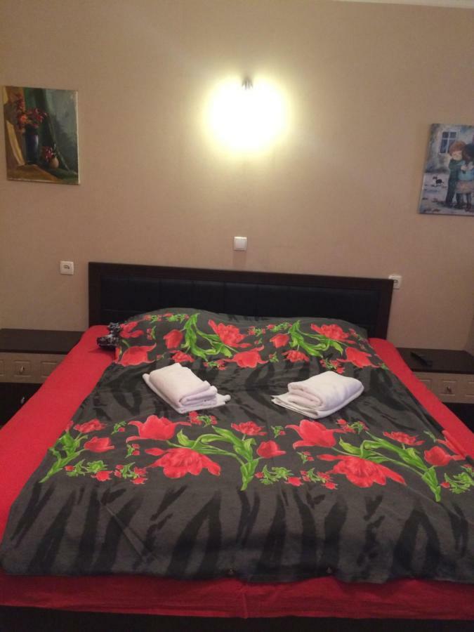 Cozy, Warm & Cheap Lägenhet Tbilisi Exteriör bild
